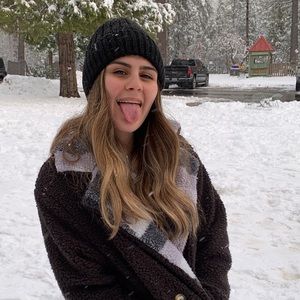 Meet your Posher, Angelica